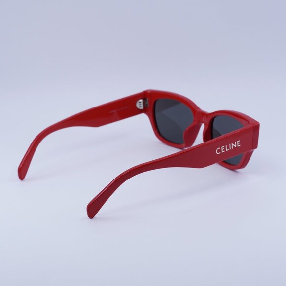 🕶️ New Celine CL40197U 66A Sunglasses - Red Frame, Smoke Lenses - Picture 9 of 10